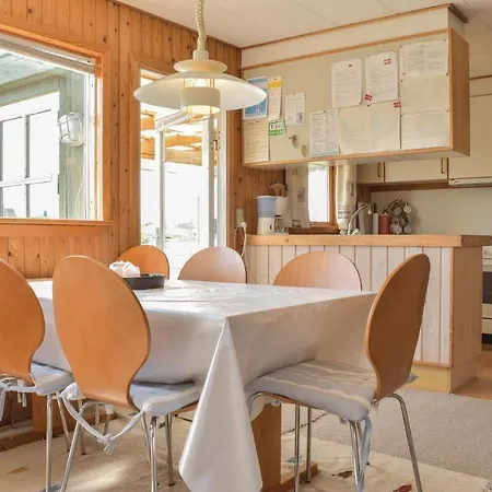 Three-bedroom Holiday In Harboore Hébergement de vacances *